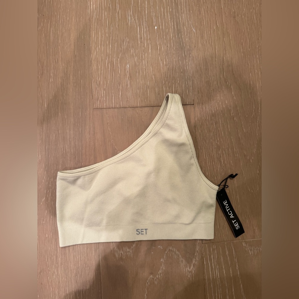 Set Active Small Cream One Shoulder Bra. ⚡️✨